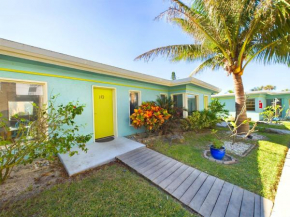 Unit 113 - Oceanfront Unit -2br1ba Heated Pool!